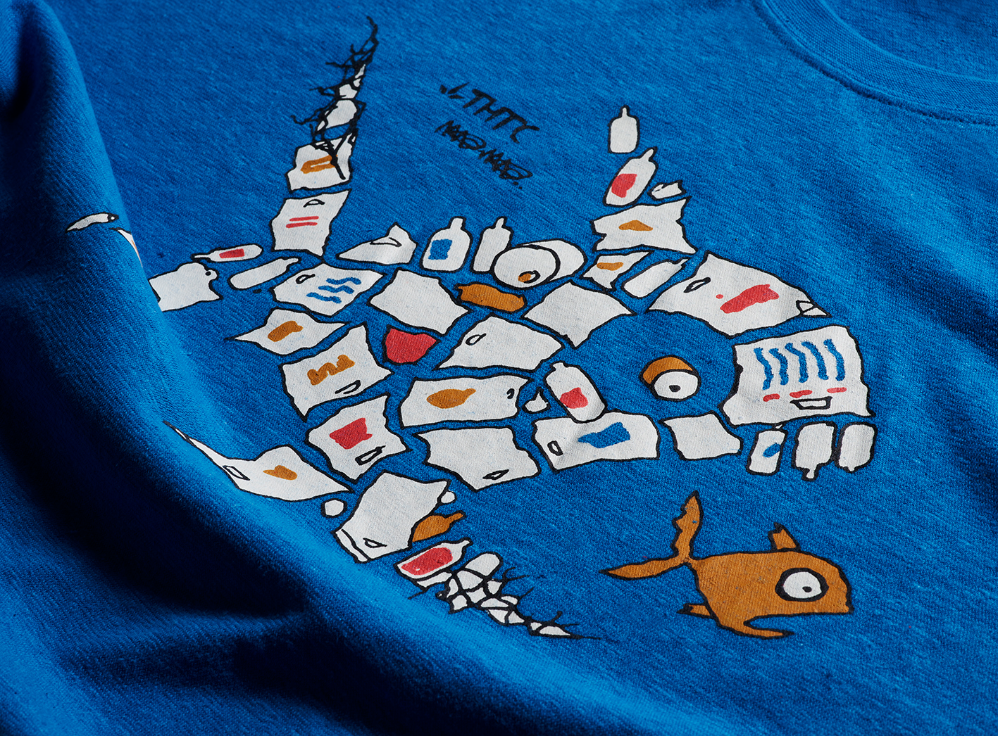 Save The Fish, Ban Plastic Bags' Men's Premium T-Shirt