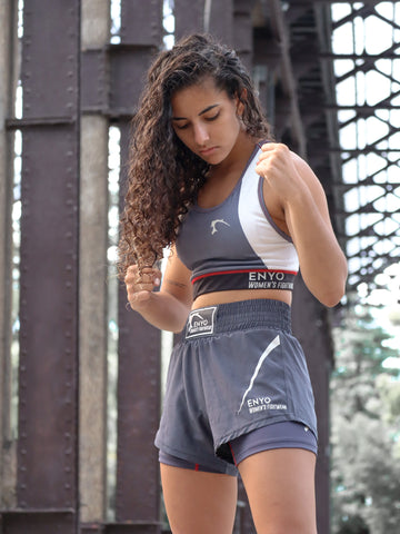 femme boxe vêtement de boxe short de boxe