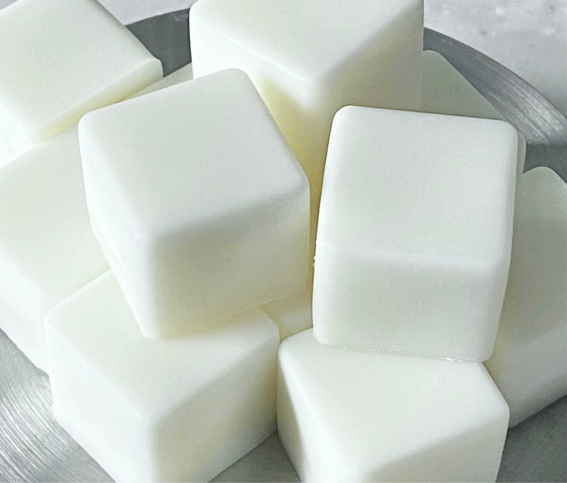 SOY WAX MELT TONIC • (Aprx. 10-14 melts, depending on shape chosen. Packaged by weight.)