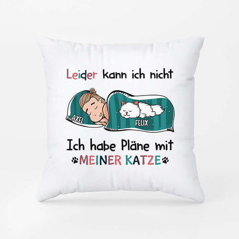 personalisiertes kissen in weiss mit junge und hund im bett[product]