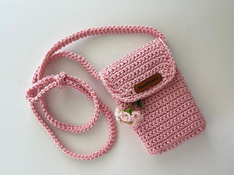 Easy-To-Follow Crossbody Bag Crochet Pattern