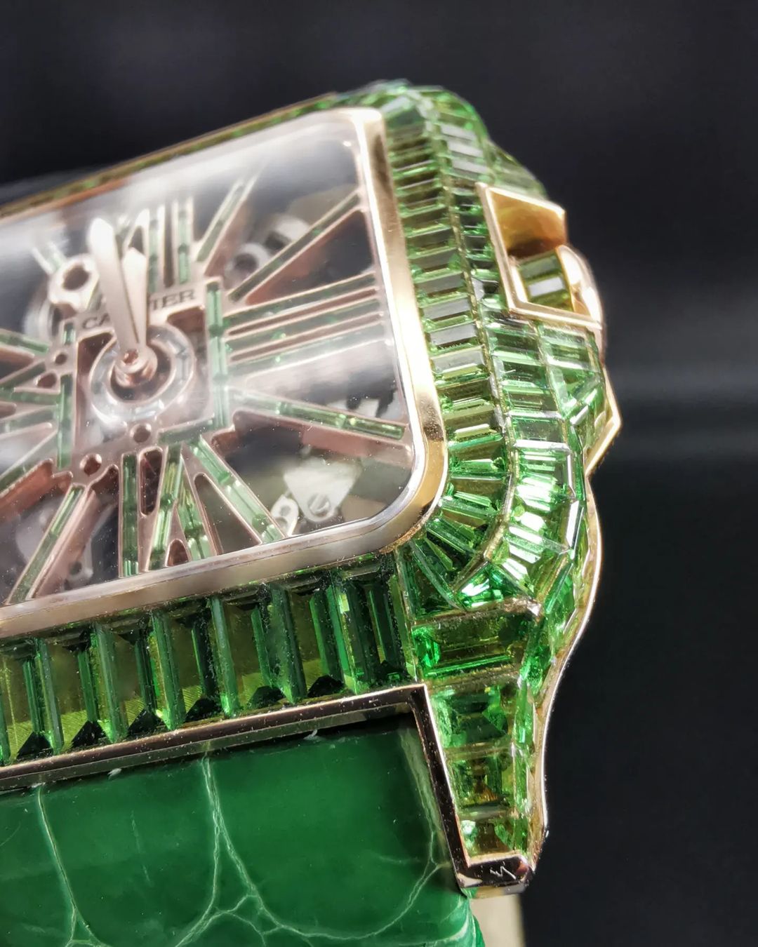 Cartier Skeleton Green Emerald Setting | Cartier VVS Diamond Watch | C ...