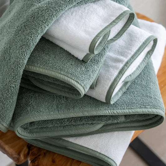 Classic Plush Bath Towel Set - Timeless Elegance for Your Bathroom – Hotel  towels