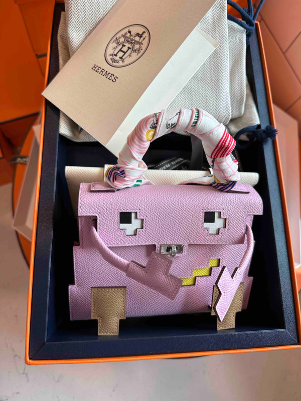 Hermes Kelly Pocket Bag Strap Nata/Sesame Epsom/Swift, Gold hardware – 81  Luxe