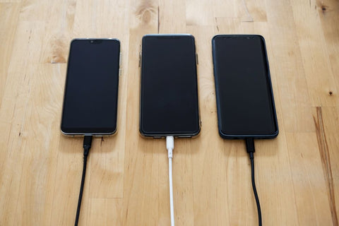 Chargeur USB-C, micro-USB ou lightning, quelles différences ? - MacManiack  Blog