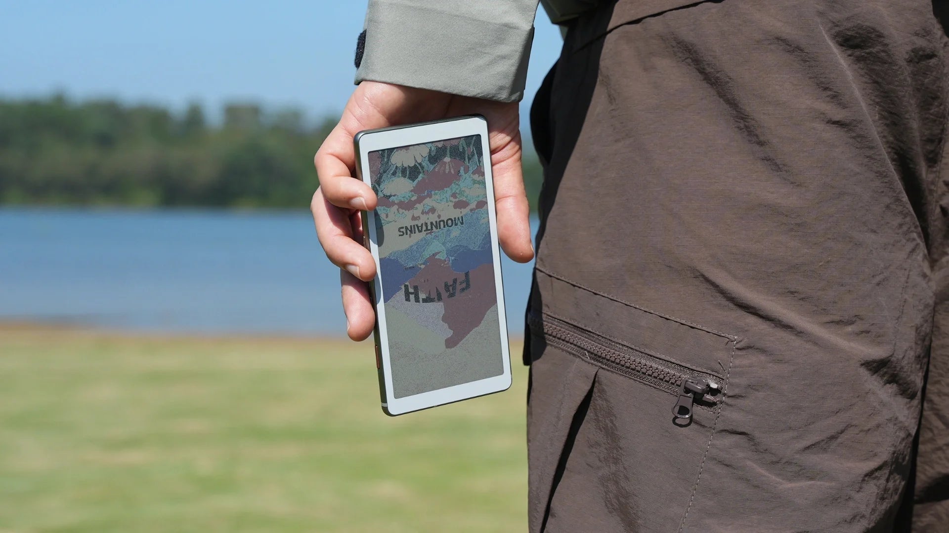 Daytime Reading on AiPaper Reader C