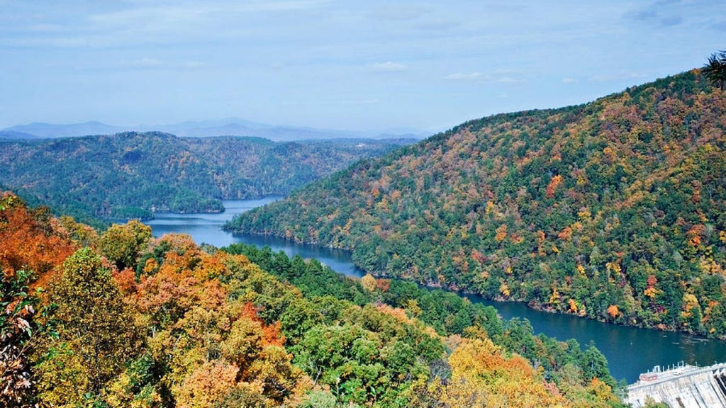 An aerial photograph of Lake Tugalo