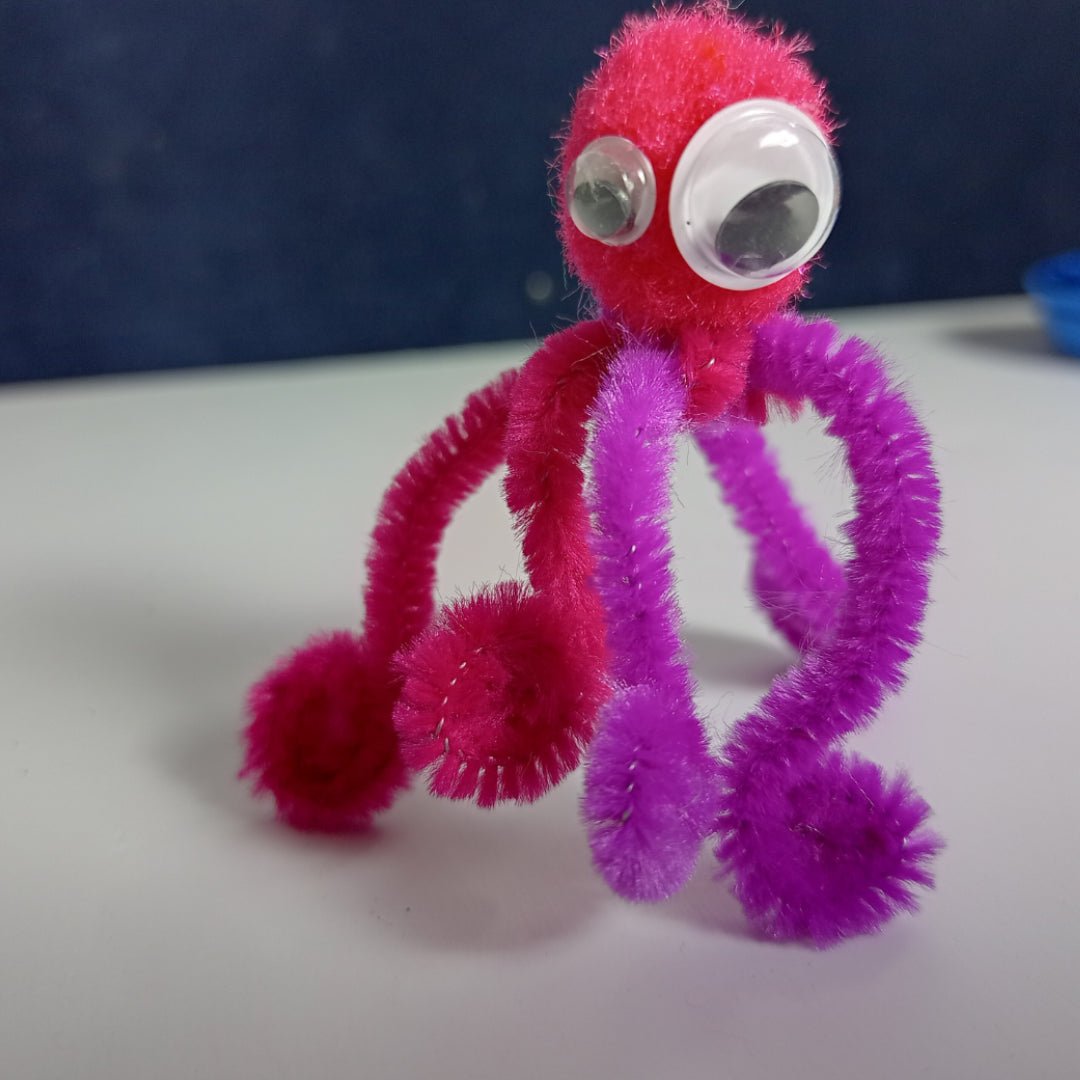 Pipe cleaner octopus pen topper craft - This crafty family