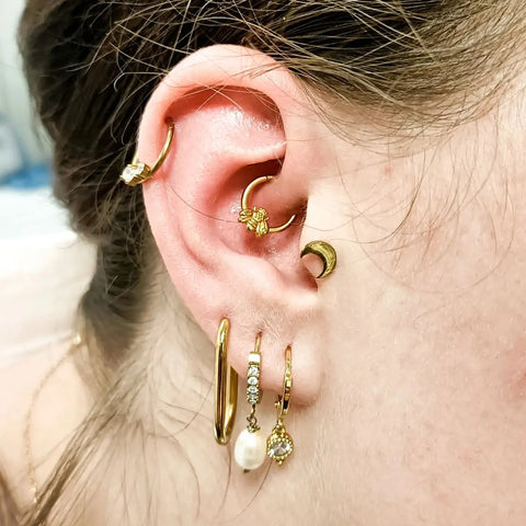 Composition de piercings pour une oreille
