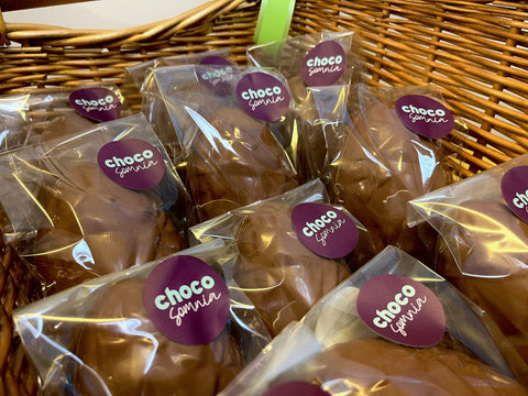 ChocoSomnian suklaamunia lähdössä hyväntekeväisyyteen