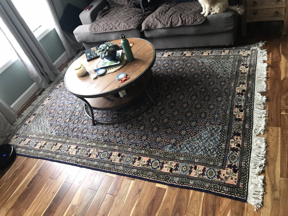 Customer-submitted rug photo