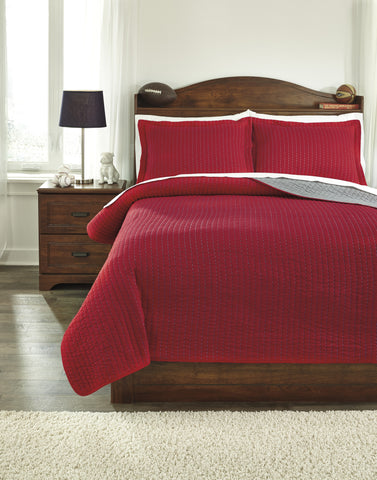 Dansby Red Gray Twin Or Full Coverlet Austin S Furniture Outlet