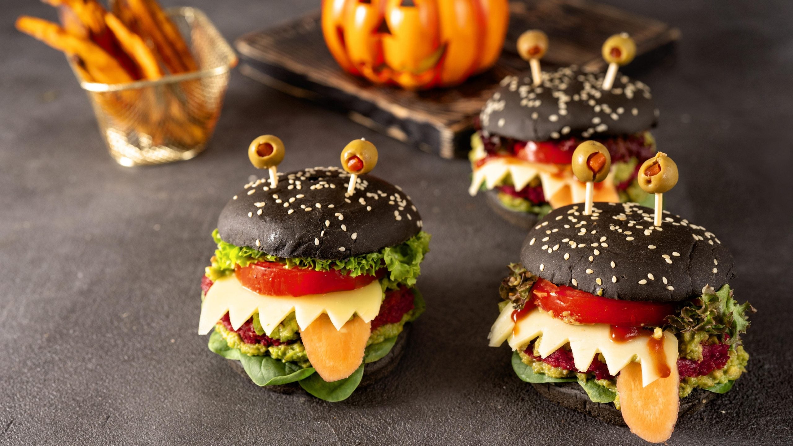 Scary Monster Bison Burgers For A Fun Halloween Dinner - Beck & Bulow