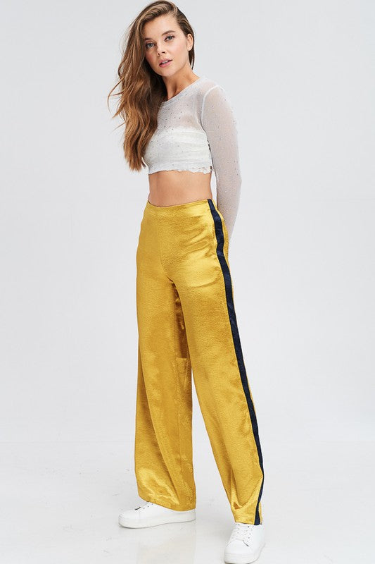 Amy Lynn PU high waisted pant with v shape waistband in black