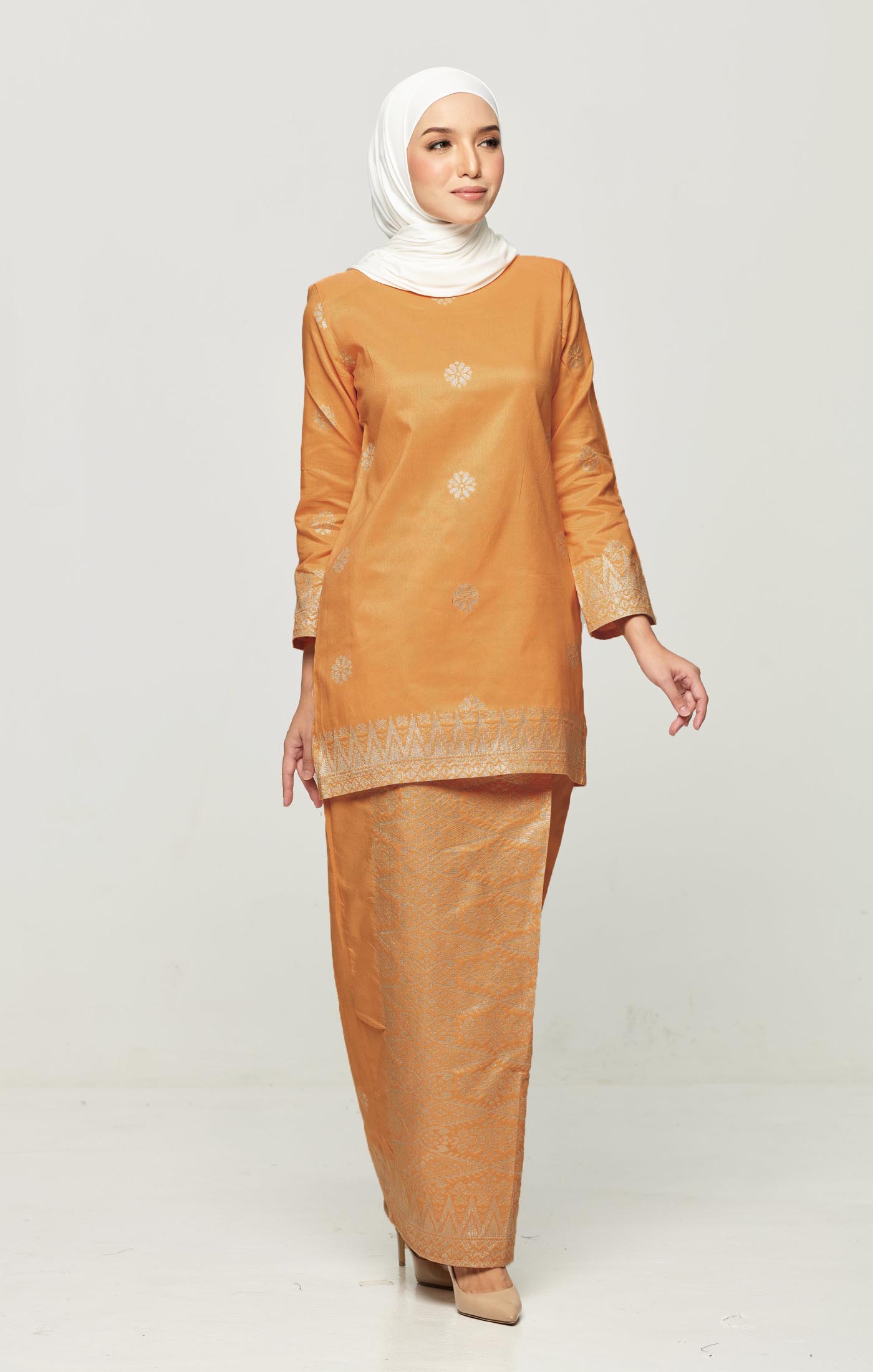 Riza Baju Kurung Moden Songket Mustard Silver – Carlanisa