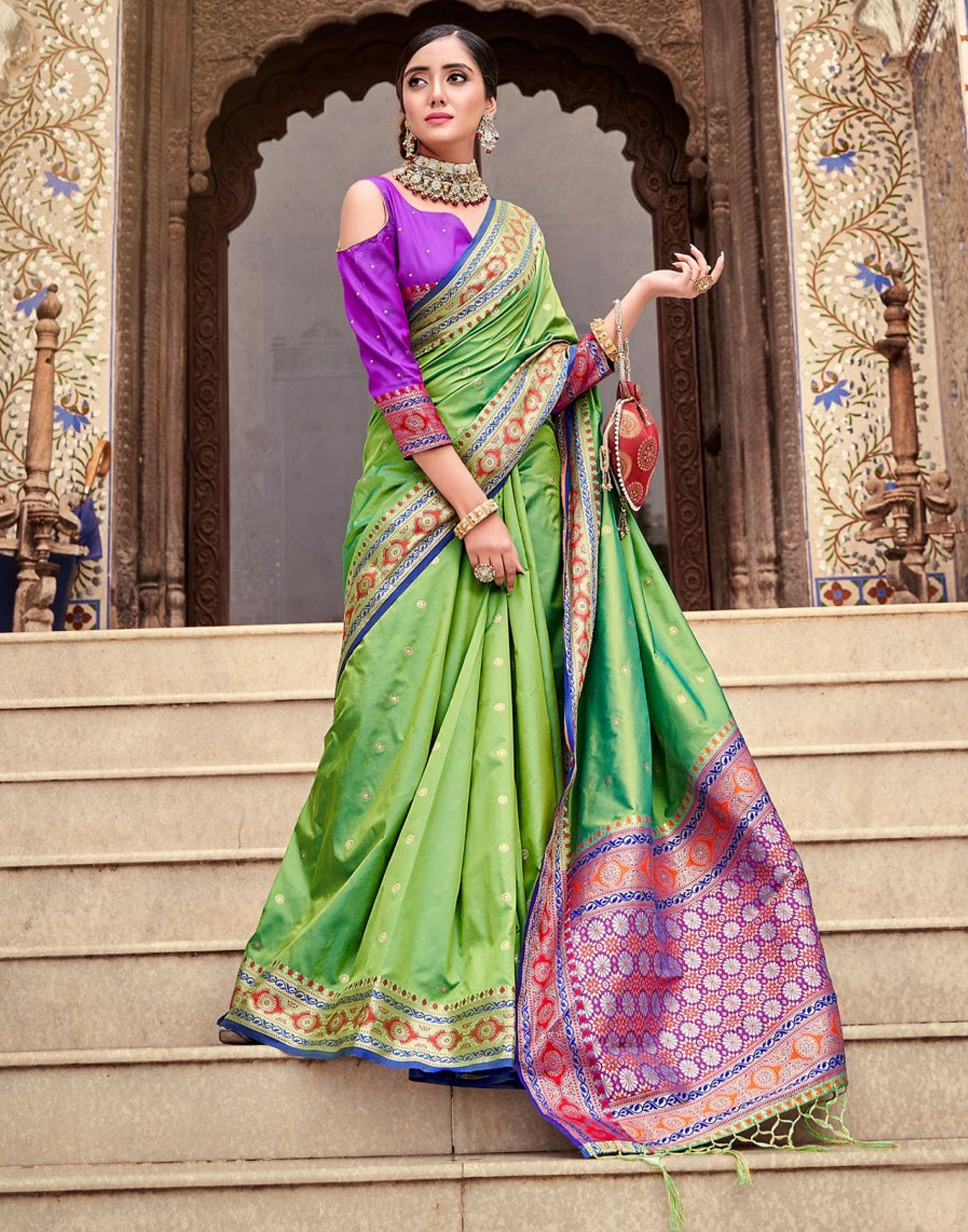 Reeta Fashion Designer Soft Litchi Silk Cloth Jacquard Work Saree with  Unstitched Blouse at Rs 520/piece | Shakti Nagar | Surat | ID: 2851560616330