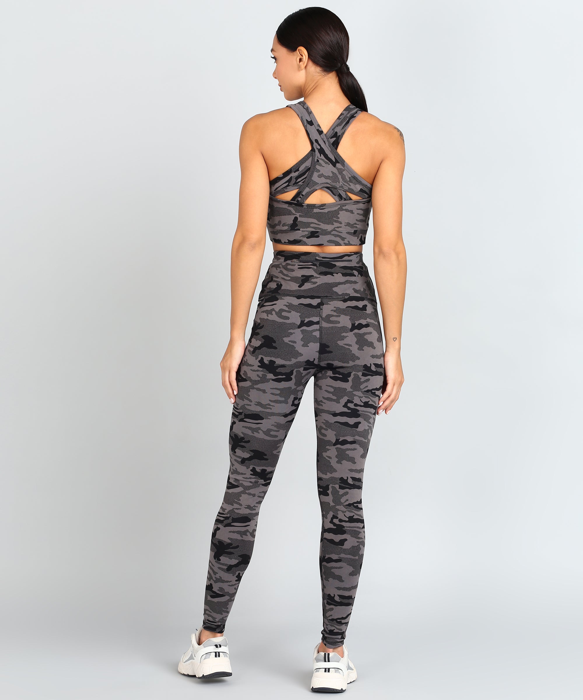 Leggings Performance Stretch Pants, Flirty Cutout