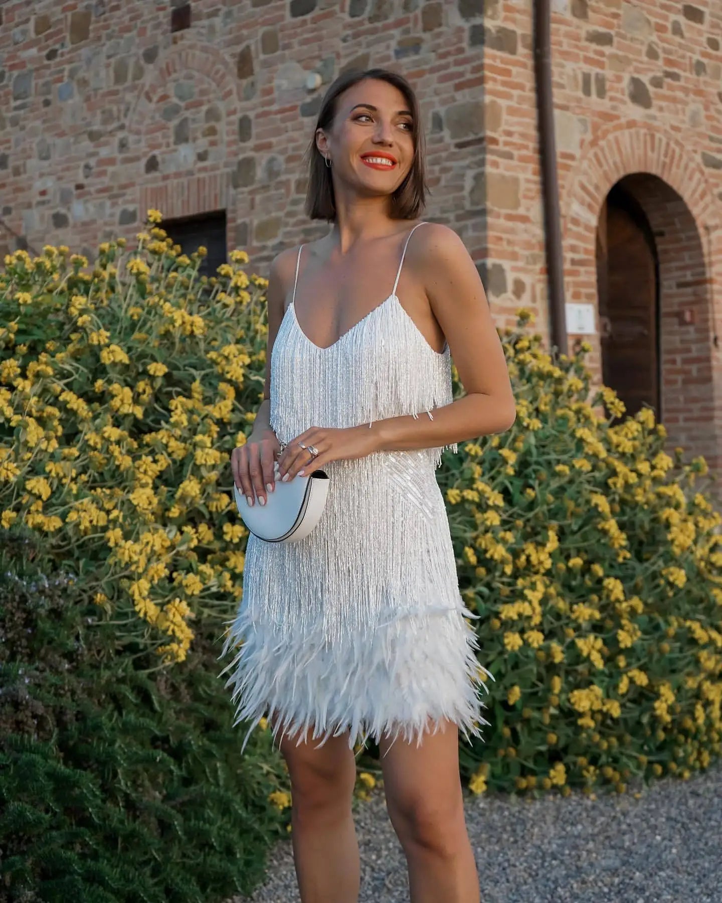 Elegant Gold Mini Dress with Sequins and Feathers for Parties - Image 18
