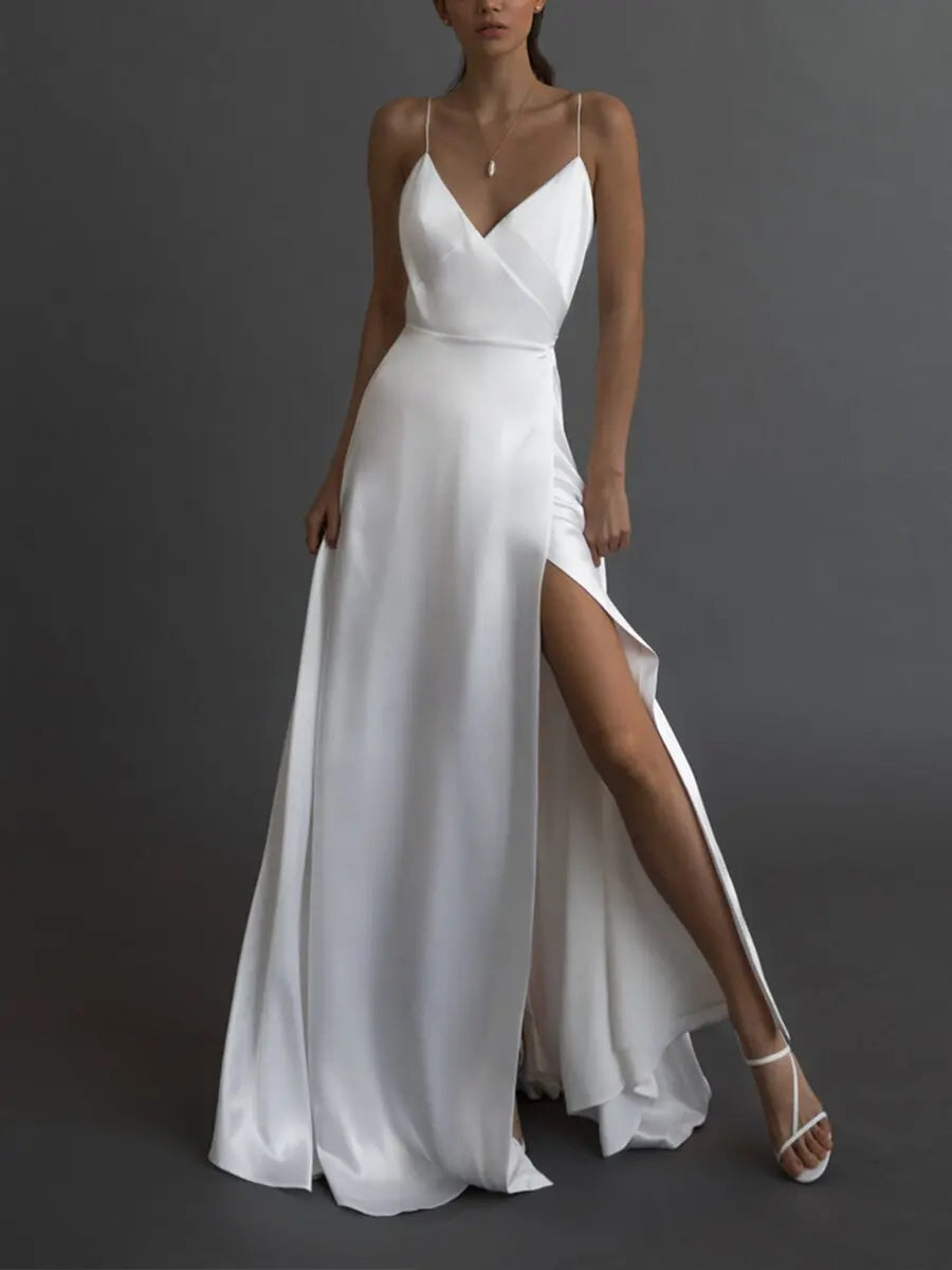 Elegant White Sleeveless V-Neck Party Dress with Suspenders - Image 3