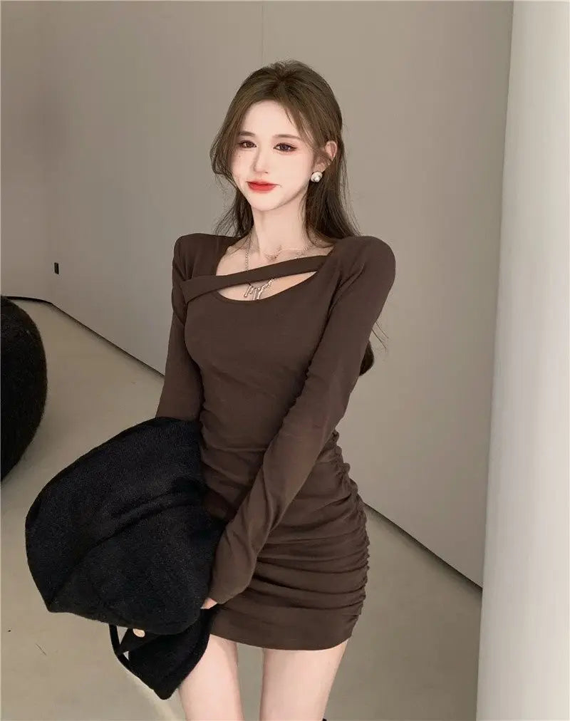 Chic Off-Shoulder A-Line Pleated Dress for Women - Image 22