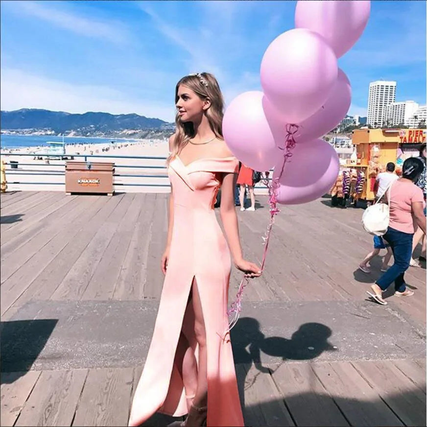 Elegant Off-Shoulder Blue Maxi Dress for Summer Weddings - Image 12