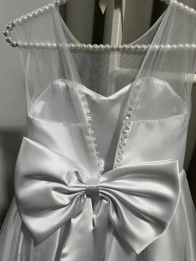 Elegant White Flower Girl Dress with Tulle Bow - Image 4