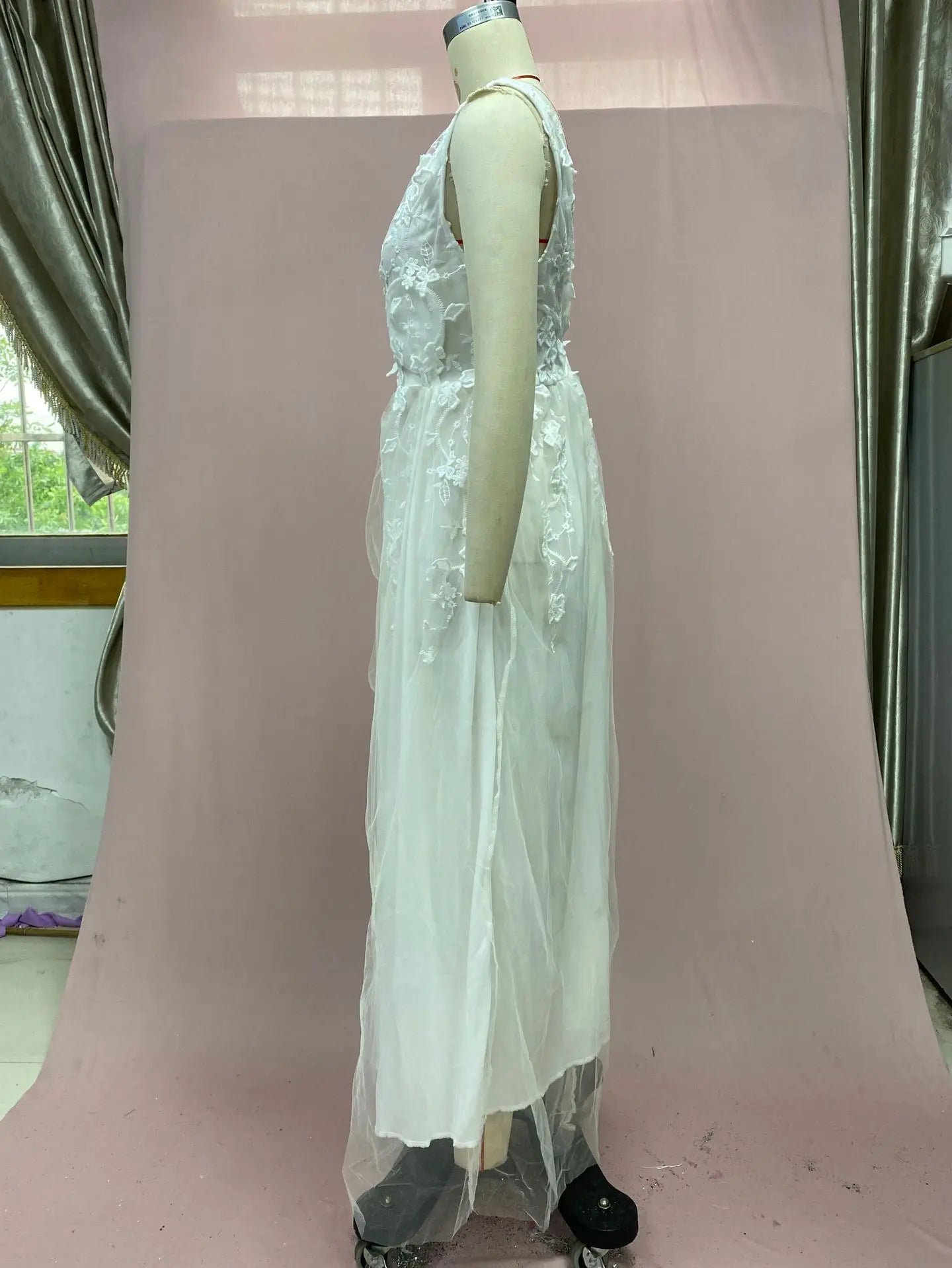Elegant Sleeveless Deep V-Neck Lace Wedding Dress - Image 14