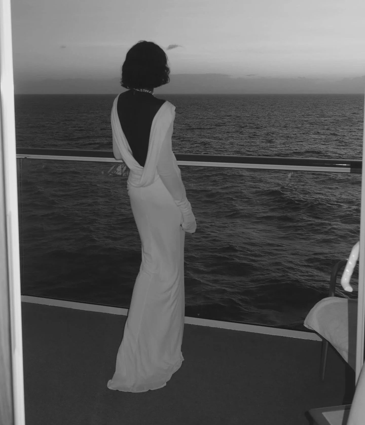 Elegant Backless Long Sleeve Bodycon Dress for Parties - Image 20