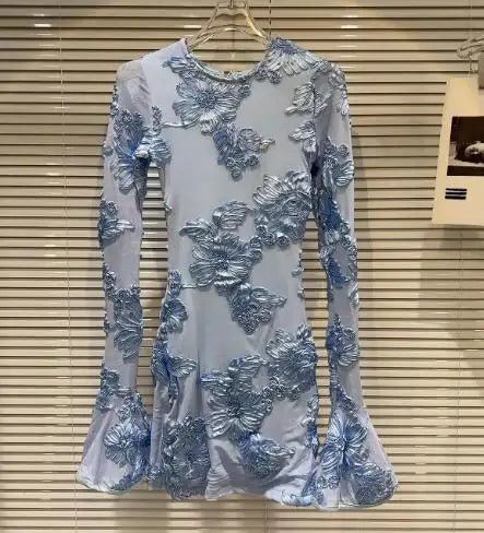 Vintage Backless Embroidered Flare Sleeve Women's Dress - Image 3