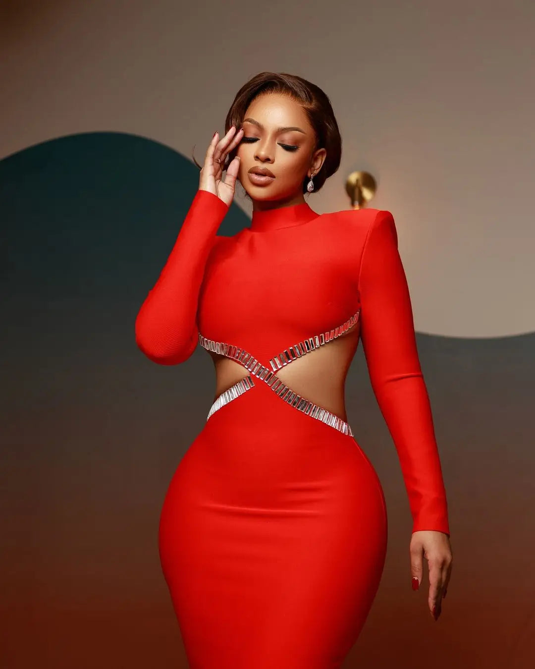 Chic Backless Red & Black Maxi Bodycon Dress - Image 10