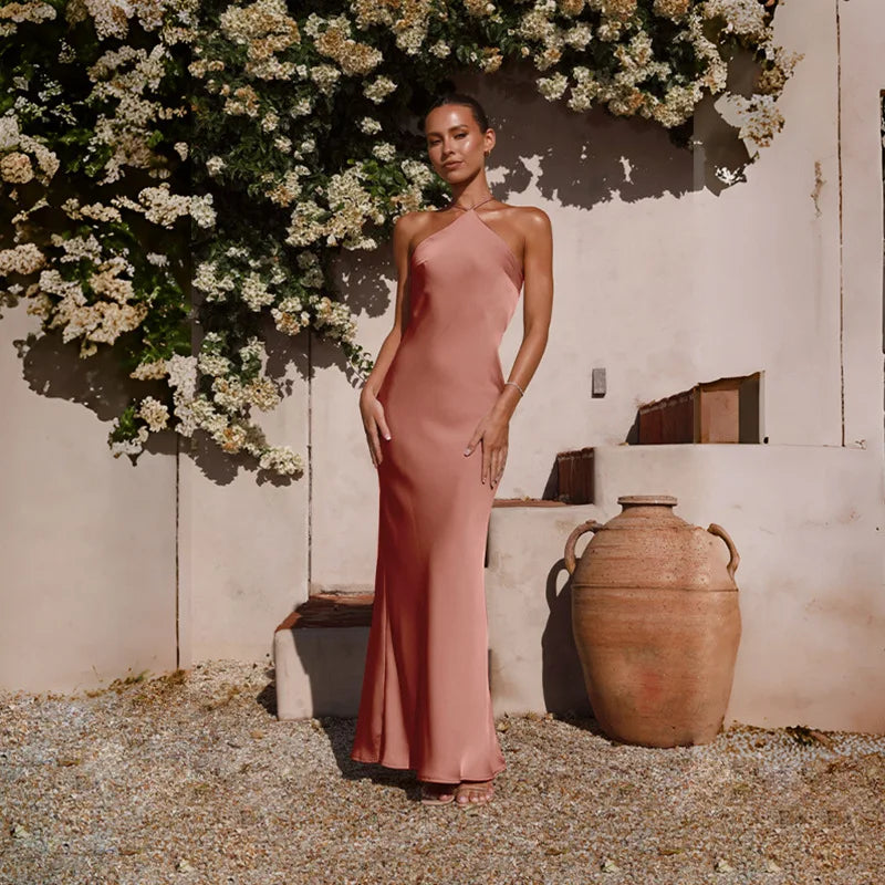 Elegant Sleeveless Halter Maxi Dress for Evening Parties - Image 52