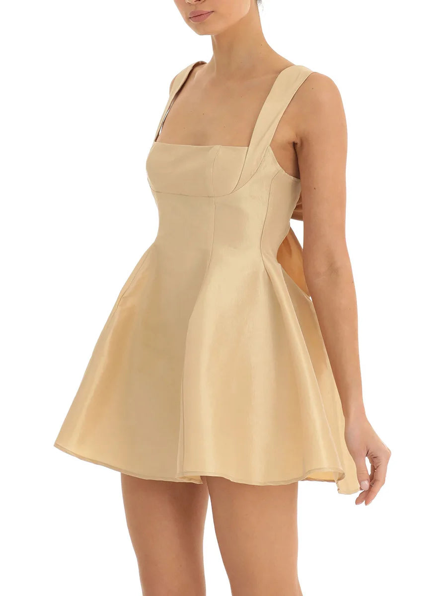 Chic Backless A-line Dress with Big Bow Straps - Image 22