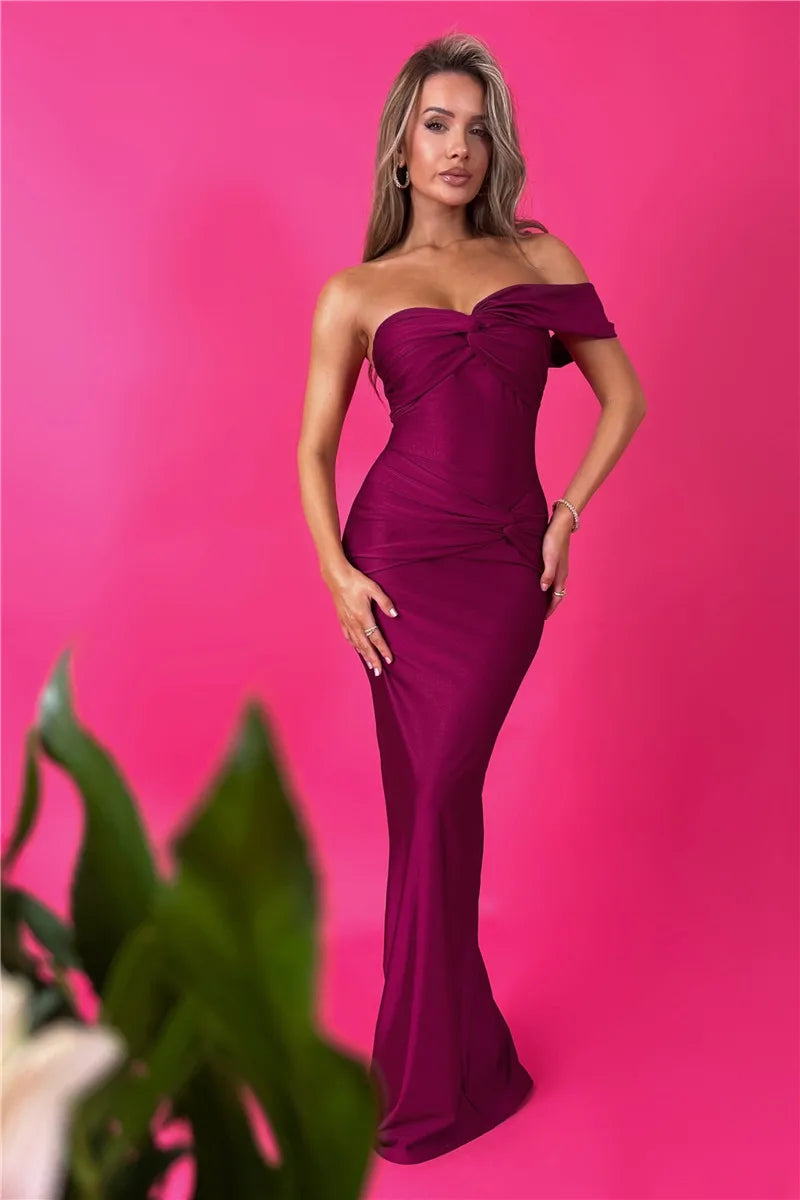 Elegant Strapless Backless One-Shoulder Maxi Dress for Parties - Image 22