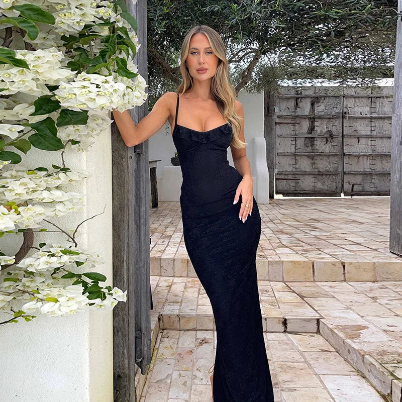 Elegant Lace Maxi Dress with Spaghetti Straps for Summer Events - Image 10