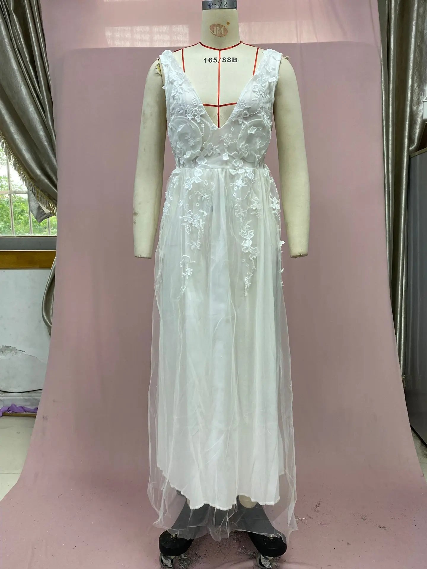 Elegant Sleeveless Deep V-Neck Lace Wedding Dress - Image 12