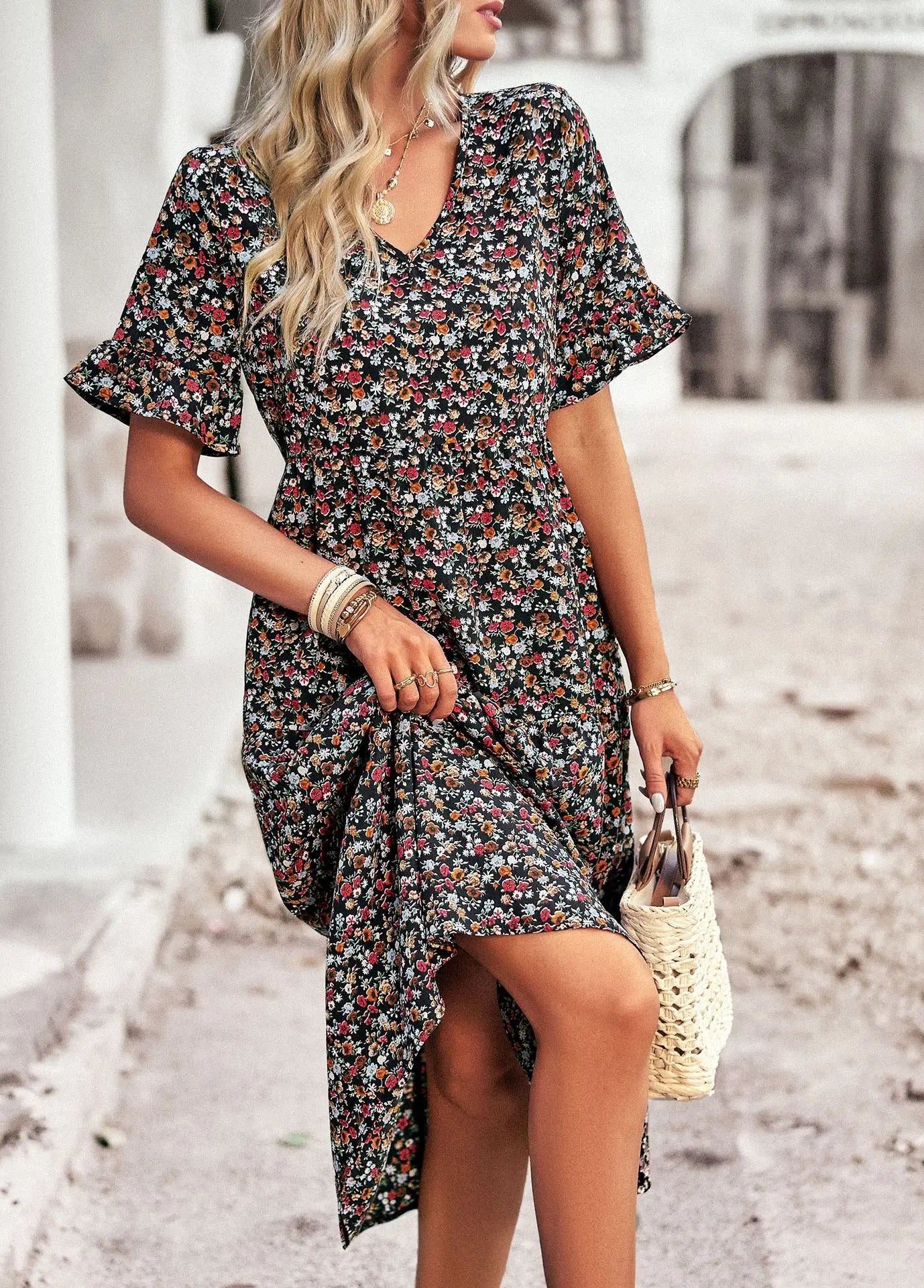 Chic V Neck Floral A-Line Dress for Summer - Image 32