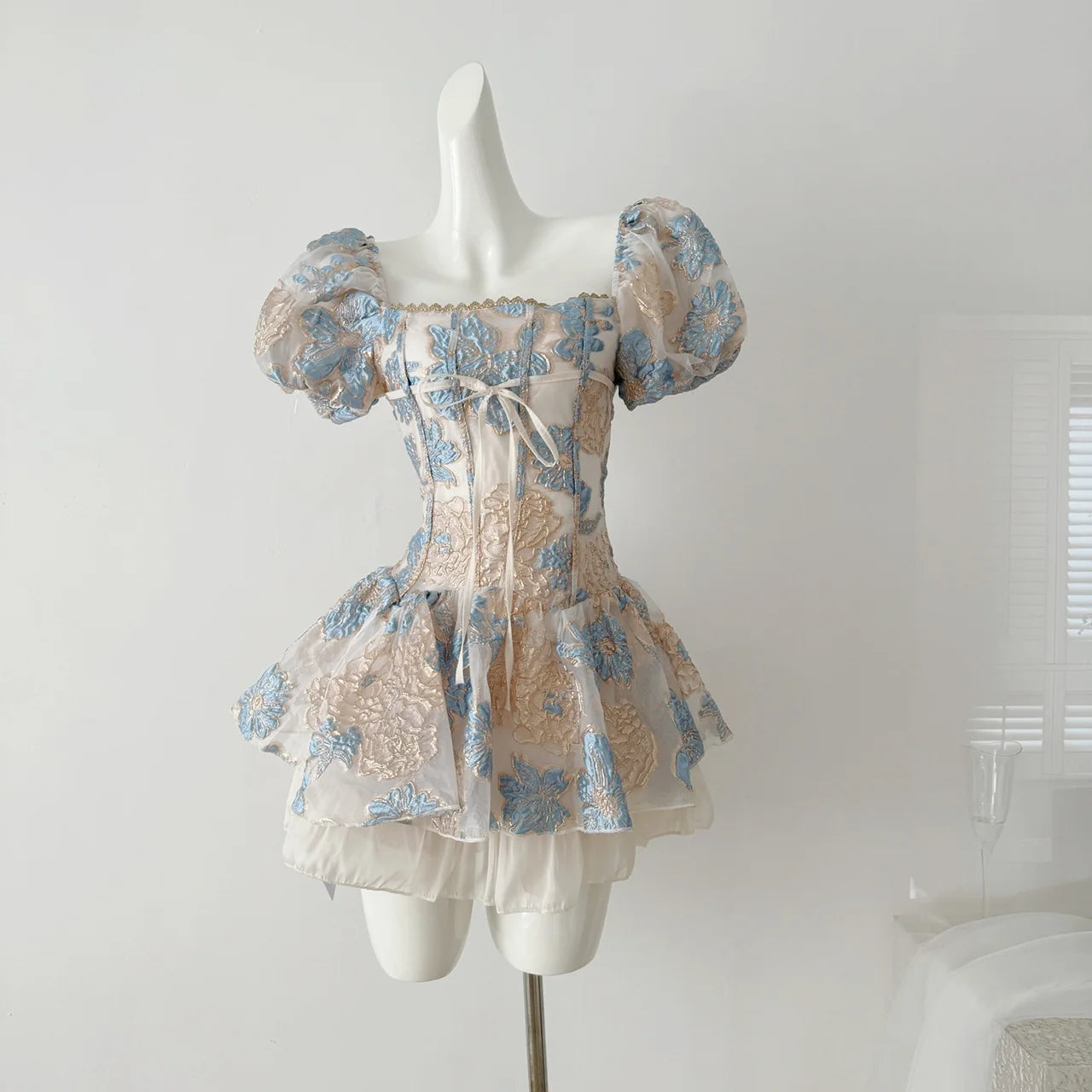 Elegant Square Neck Mini Dress with Bow for Summer Parties - Image 3