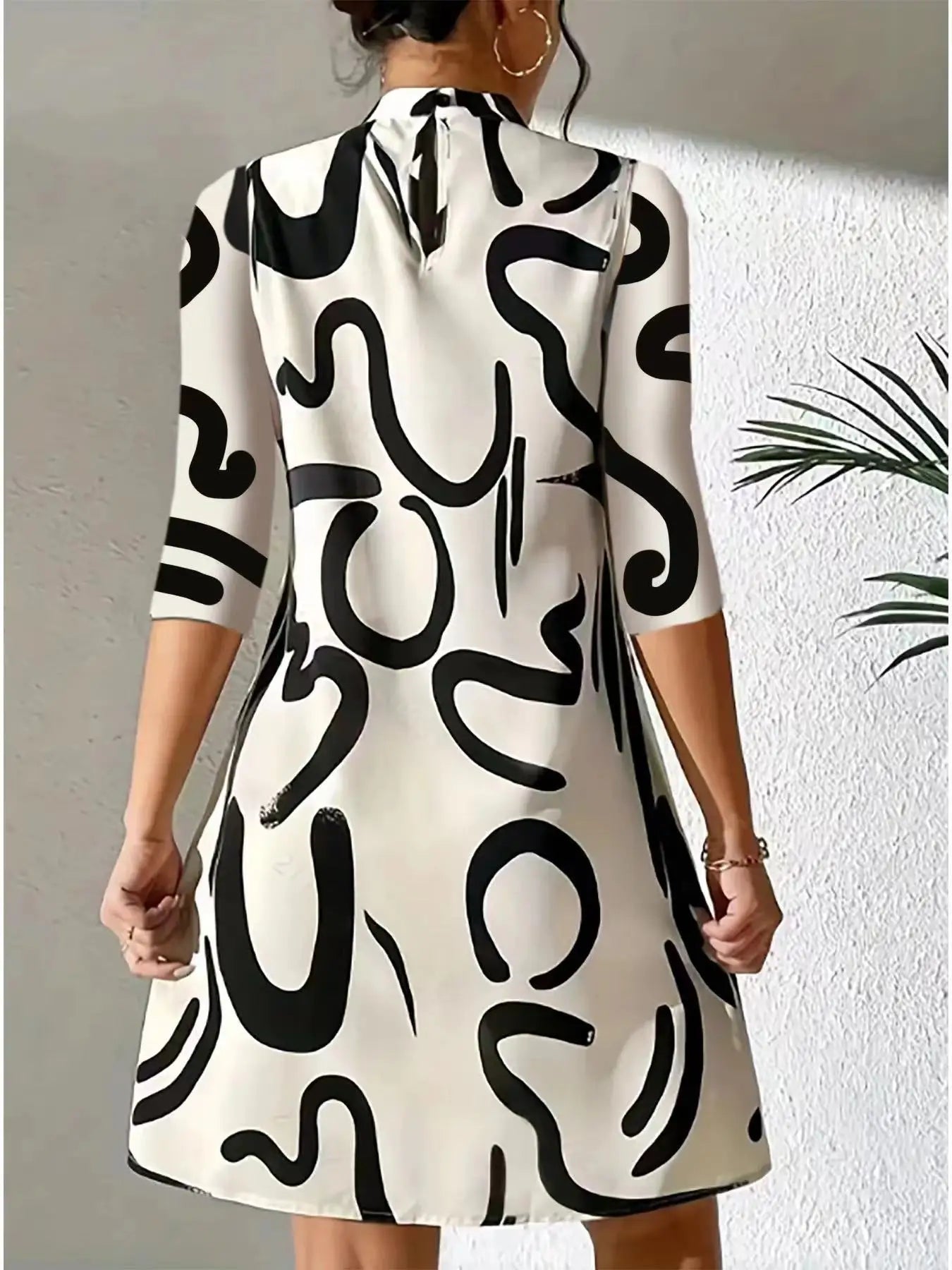 Chic Autumn Long Sleeve Print Mini Dress for Women - Image 3