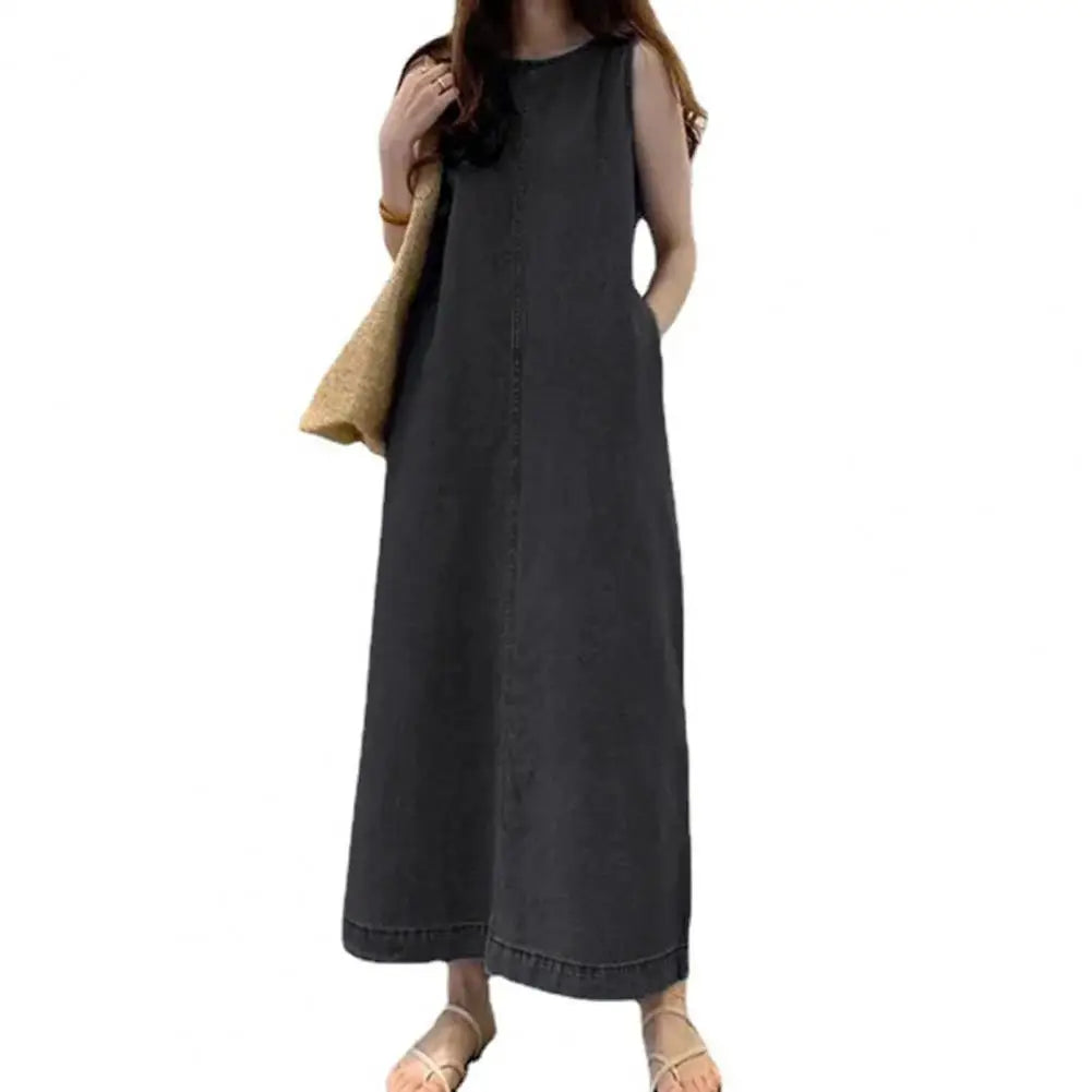Elegant Maxi Dress with Pockets - Comfortable Solid O Neck - Image 7