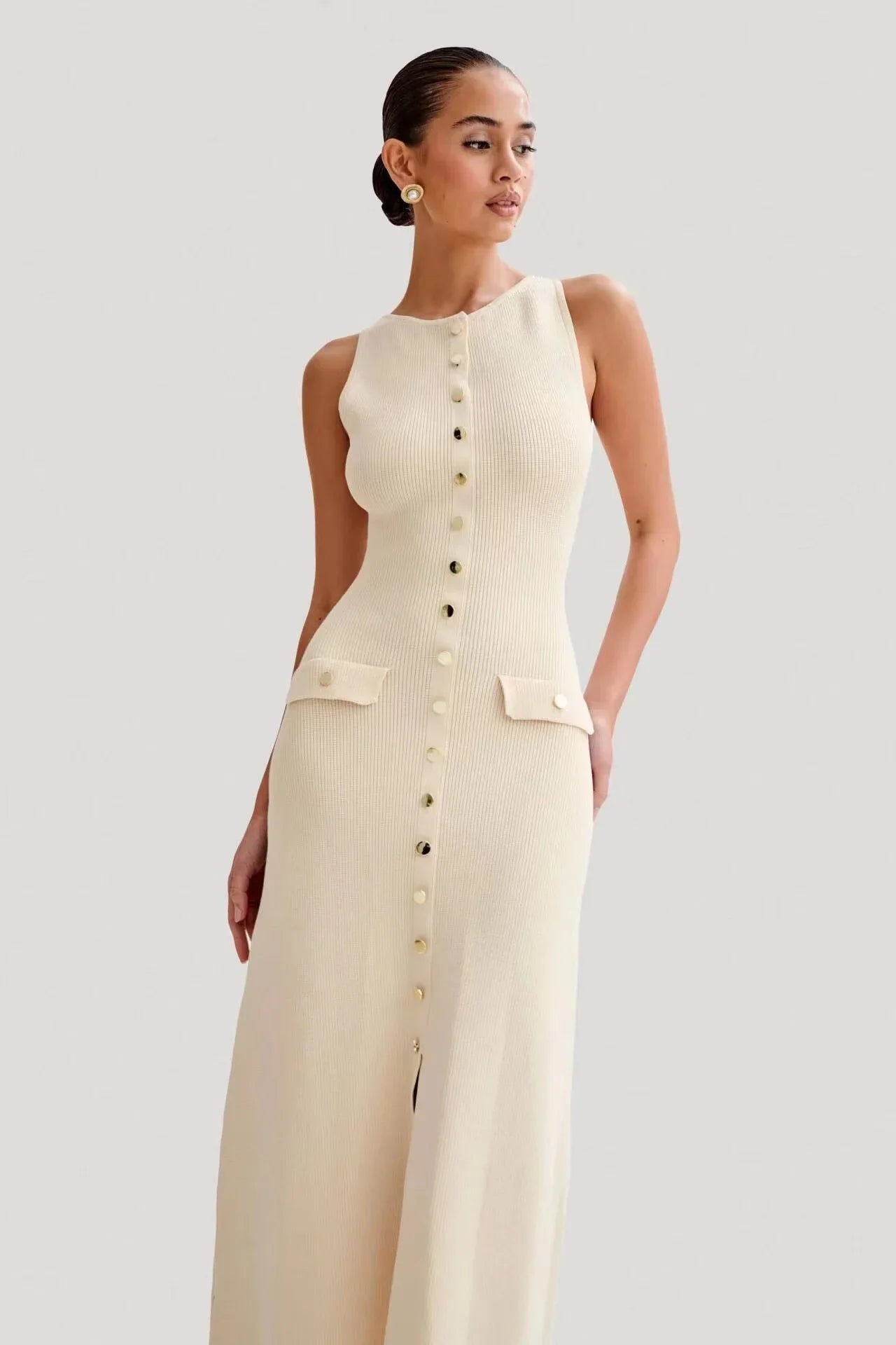 Elegant Sleeveless Knitted Long Dress with Pockets for Women