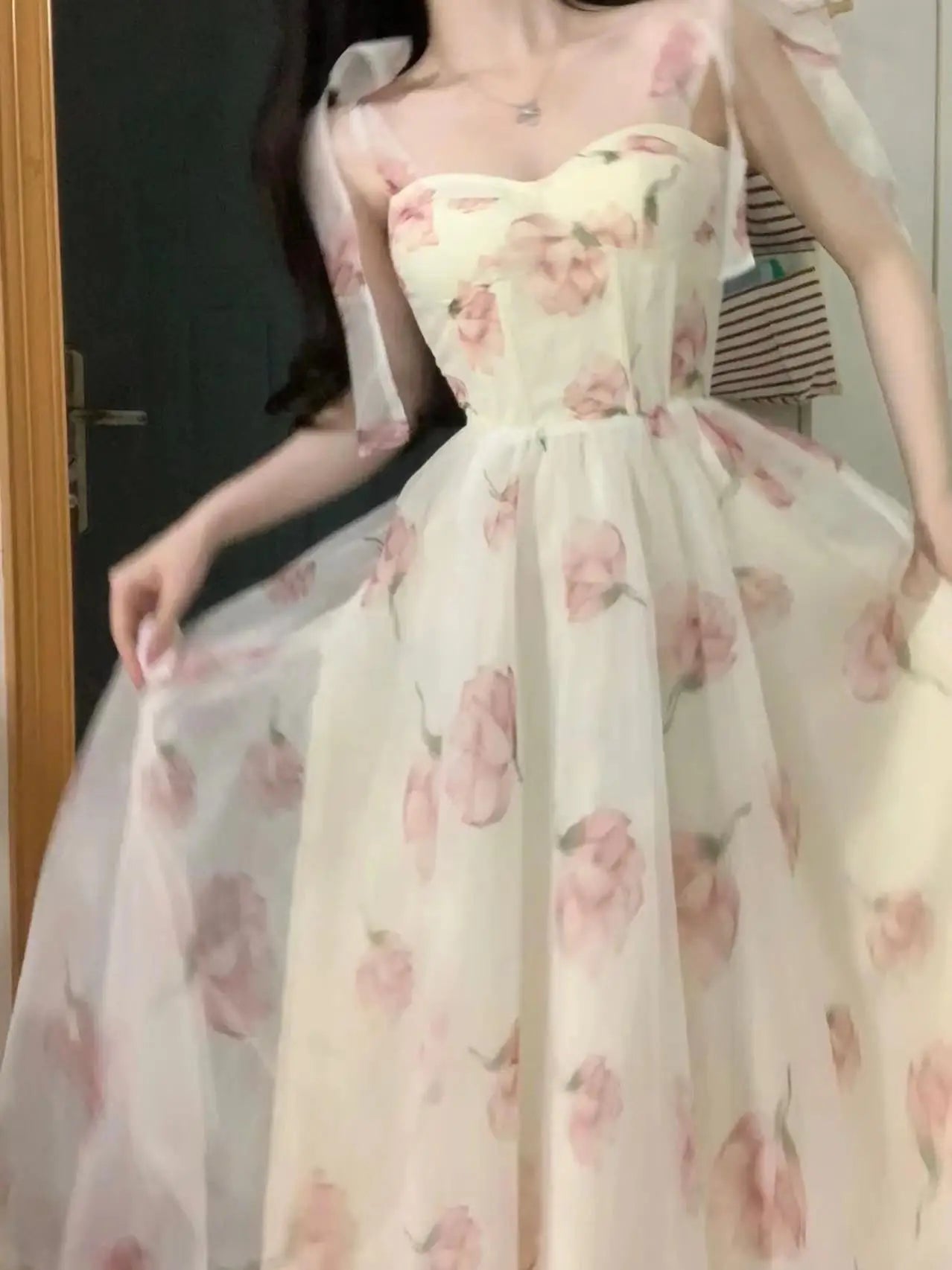 Chic Floral Strap Dress for Women - Summer Party Fashion - Image 4