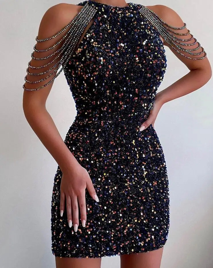Elegant Sleeveless Sequin Dress with Chic Chain Neckline