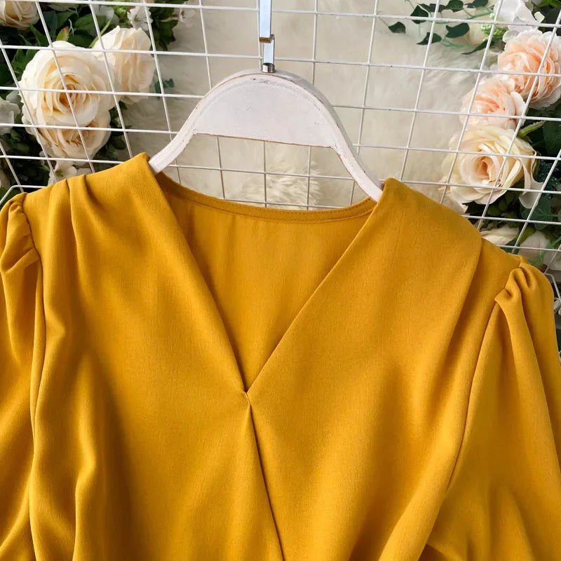 V-neck Solid Color Bubble Dress with Ruffle Edges - Image 27