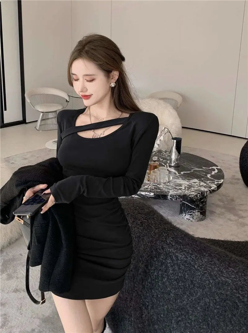Chic Off-Shoulder A-Line Pleated Dress for Women - Image 15