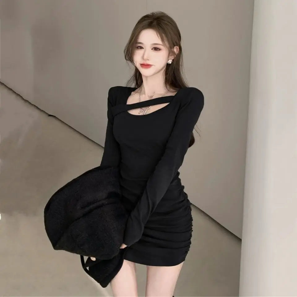 Chic Off-Shoulder A-Line Pleated Dress for Women - Image 8