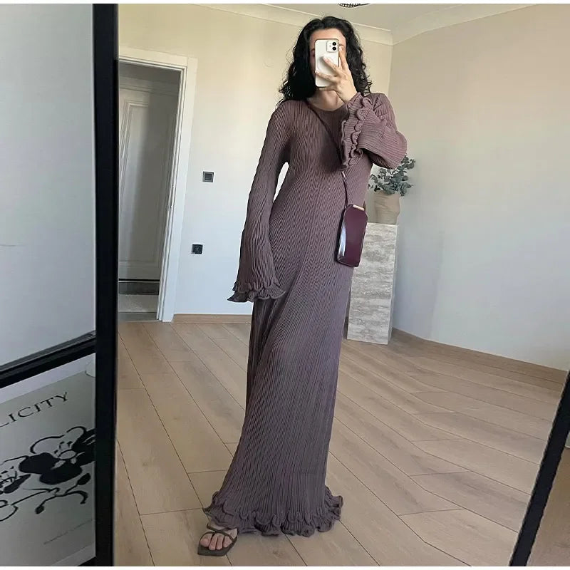 Chic Ruffled Loose-Fit Maxi Dress with Trumpet Sleeves - Image 27