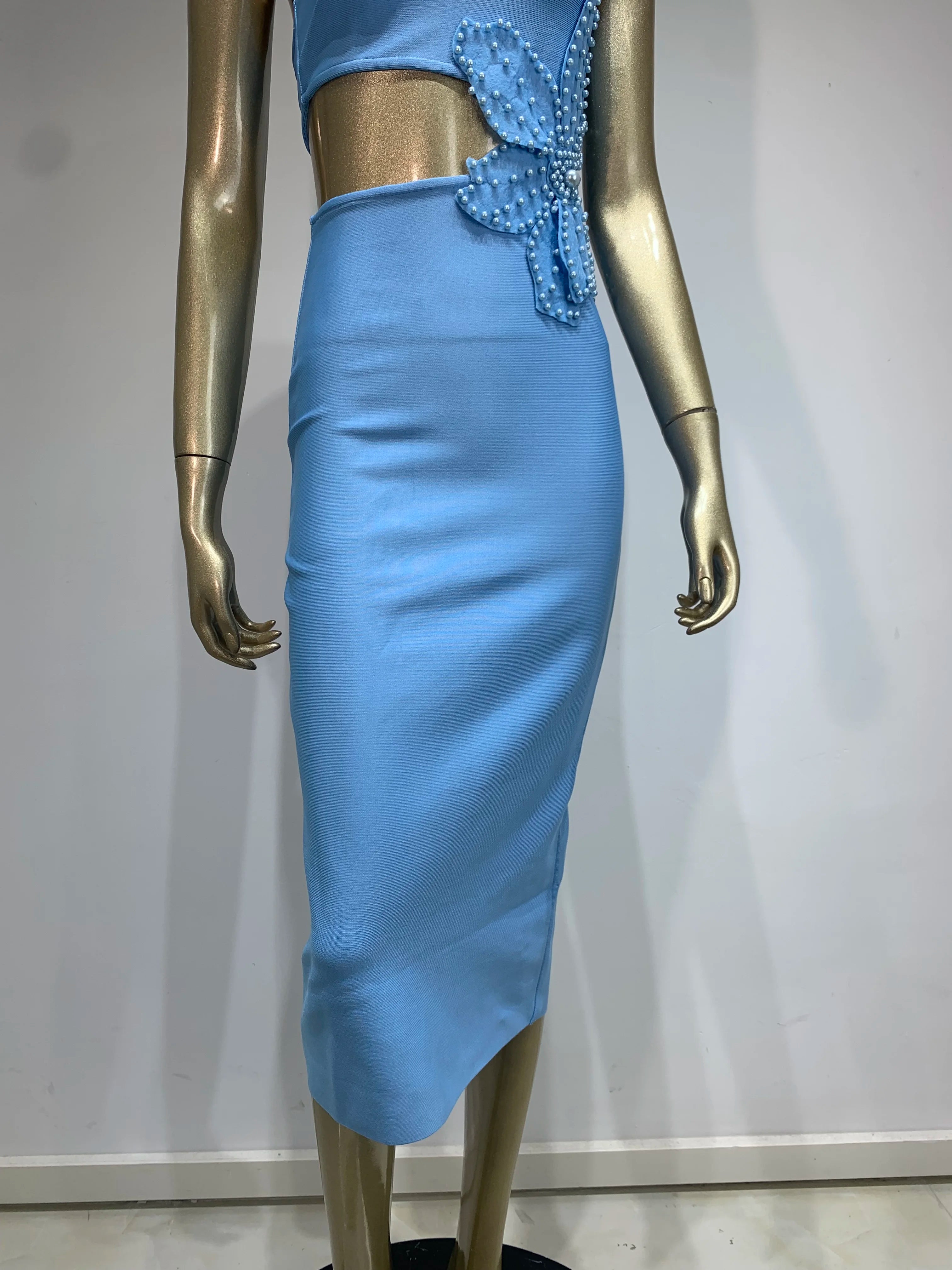 Elegant Sky Blue One-Shoulder Cut Out Midi Dress - Image 13