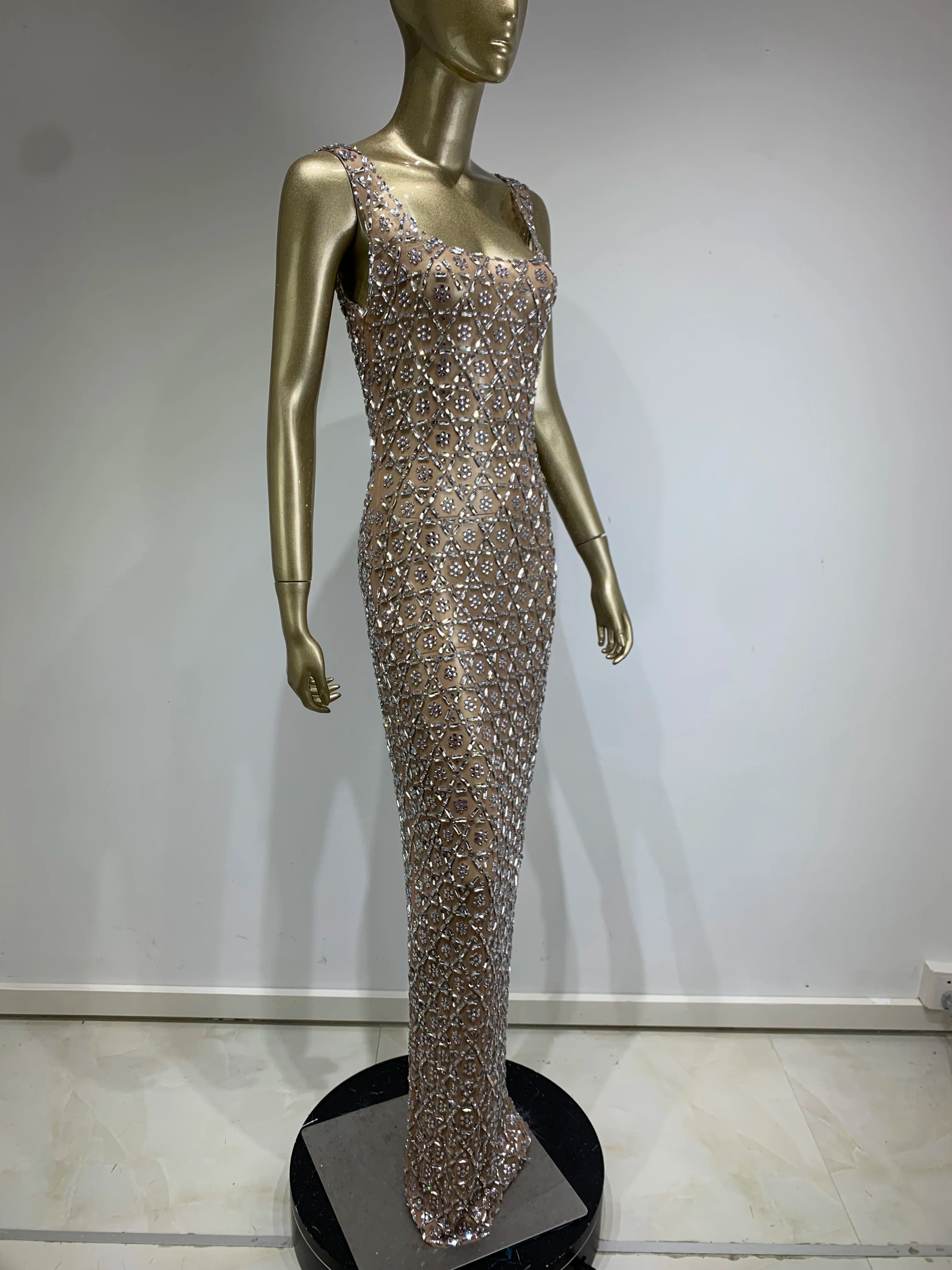 Elegant Sheer Maxi Dress with Crystal Diamonds for Parties - Image 9