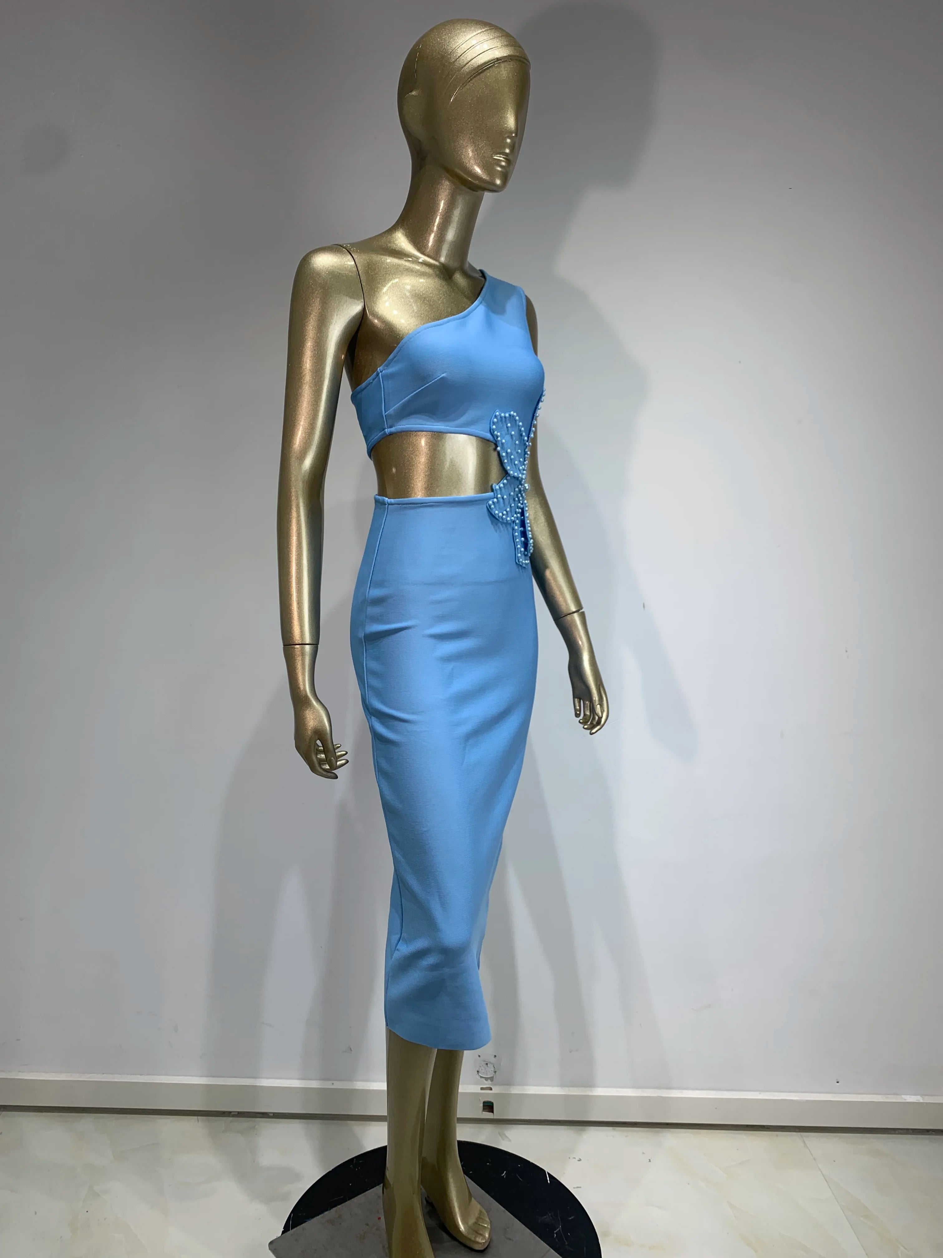 Elegant Sky Blue One-Shoulder Cut Out Midi Dress - Image 10
