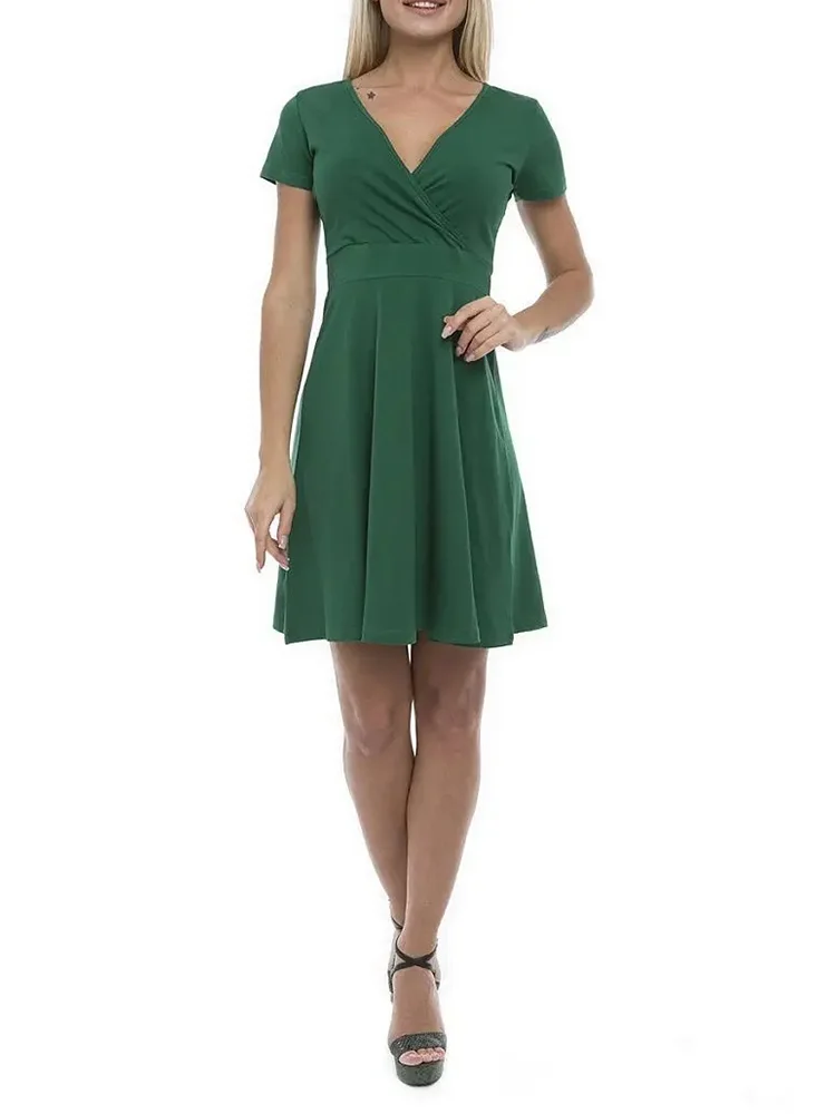 Chic Black V-Neck Mini Dress for Summer Nights - Image 4